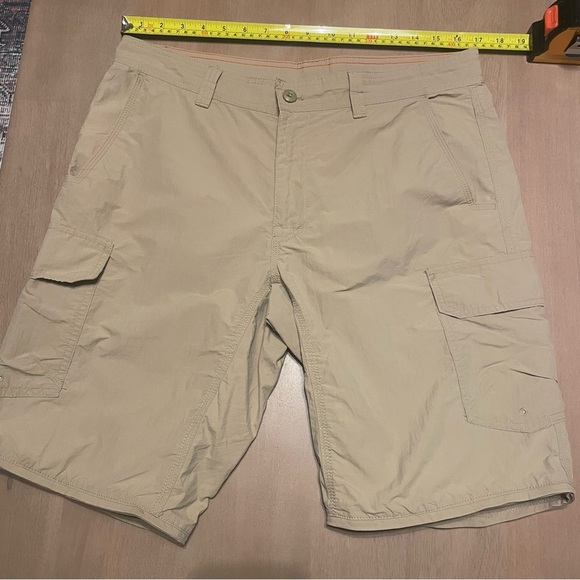Eddie Bauer Men's Tan Cargo Shorts - Picture 7 of 10